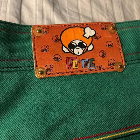 Pair of hip hop shorts by Yo Me. 40 green,  yellow lining. Never worn. Cotton - Picture 3 of 8